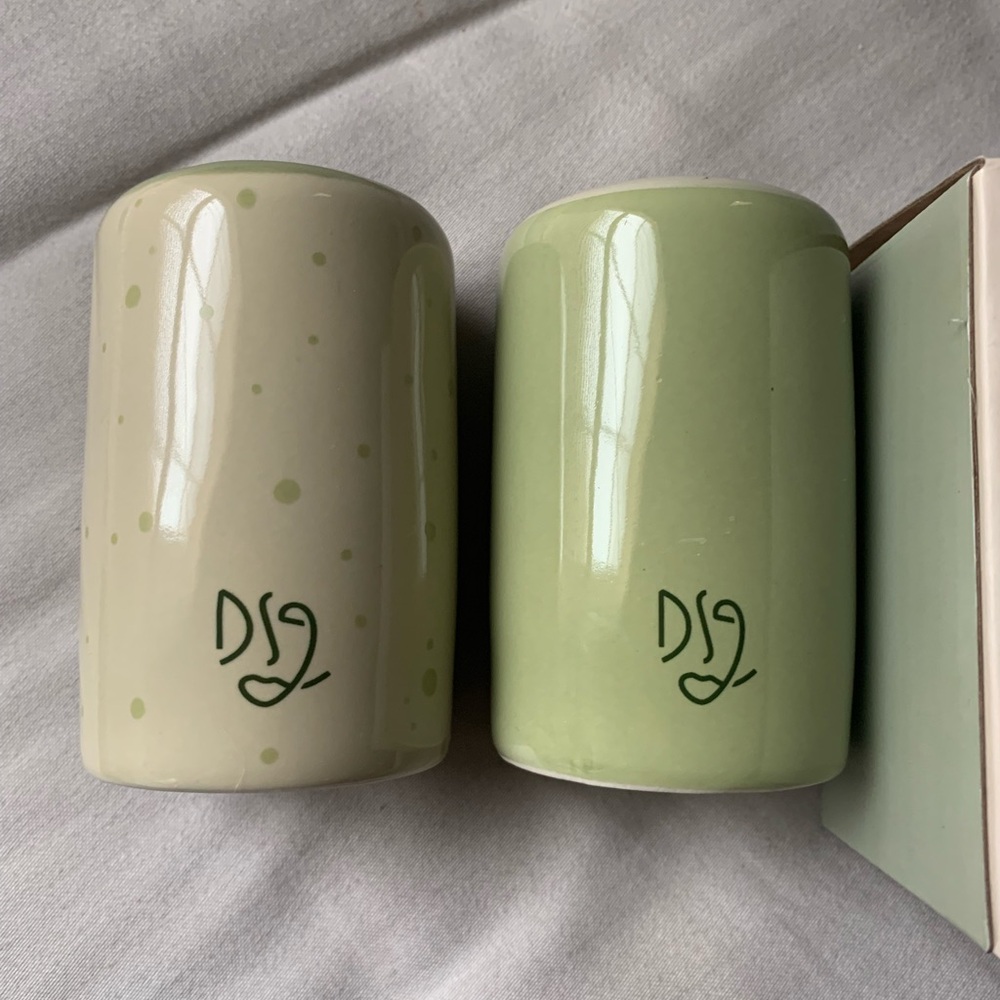 Darling Spring Salt and Pepper Shakers - Picture 2 of 3